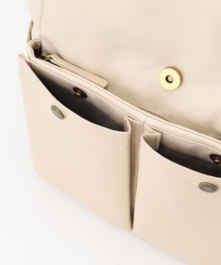 Y'SACCS 木村多江×Y'SACCS フラップポケットリュックサック アイボリー