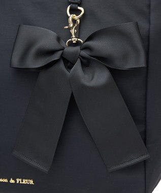Maison de FLEUR リボンチャーム付き3ルームトートバッグ Black