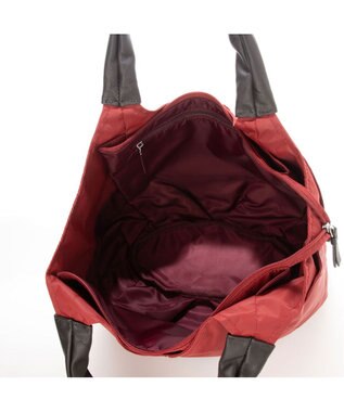 Y'SACCS リサイクルナイロン　ふんわりトート　Sサイズ ワイン