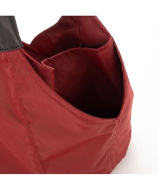 Y'SACCS リサイクルナイロン　ふんわりトート　Sサイズ ワイン
