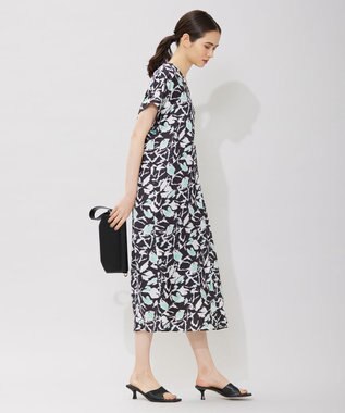 ICB 【洗える】 ウォーターフラワープリント ワンピース チャコール系柄