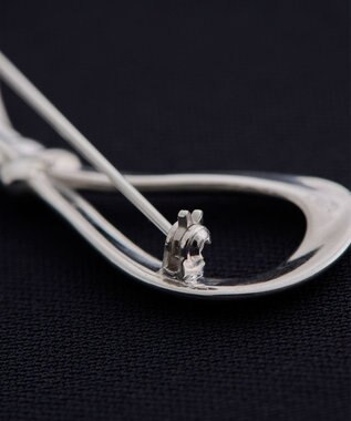 #Newans 【セレモニーにも】シングルリボンブローチ シルバー系