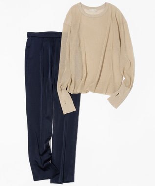 ICB L 【MAG×スタイリストコラボ】シャイニーシアーニット×サテンストレートパンツ ベージュニット×ネイビーパンツ