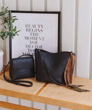 【2点セット】編み込み風ショルダーバッグ＋ショルダーポーチ付き