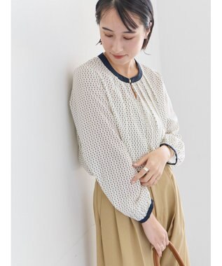 Te chichi スクエアチャームフロントタックブラウス