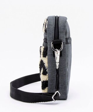 LeSportsac DENIM PHONE CROSSBODY/ブラックデニム/レオパードシェルパ ブラックデニム/レオパードシェルパ