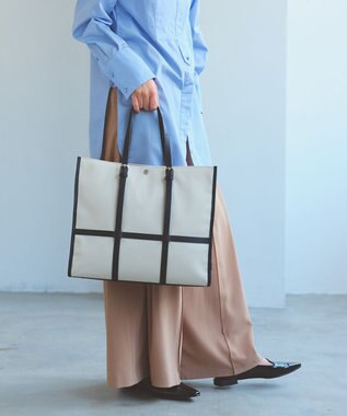 TOPKAPI 【Breath TOPKAPI】FRAME フレーム レザーベルト スクエア トートバッグ　A4 / 軽量 オフ