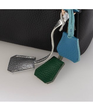 UNBILLION ペルケ perche / 牛革×ナイロンチェンジベルトキーチャームショルダー ブラック