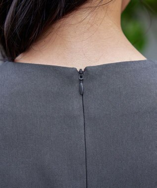 Tiaclasse L 【洗える】花柄刺繍フレアワンピース チャコールグレー