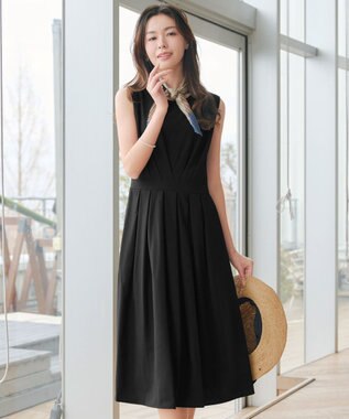 Tiaclasse L 【2TYPEスリーブ/半袖・ノースリーブ・洗える】タックフレアワンピース ノースリーブ：ブラック
