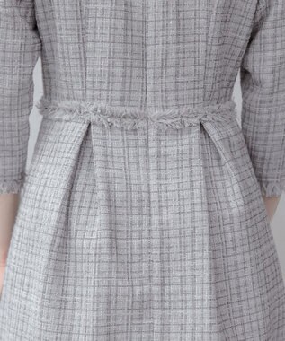 Tiaclasse 絶妙なMIXカラーのツイード素材で存在感溢れるタックワンピース グレー