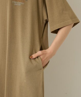 AMERICAN HOLIC 【選べる丈】ツアーロゴ加工Tワンピース Beige