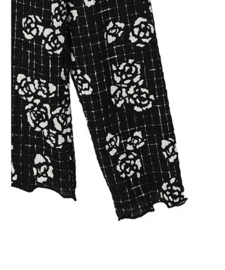 Green Parks ■ＥＳＣＡＲ　Ｕネッククレープカットプルオーバー Flower Black