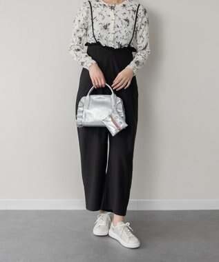 INTER-CHAUSSURES 【RIPANI】レザーチャームポーチ シルバー