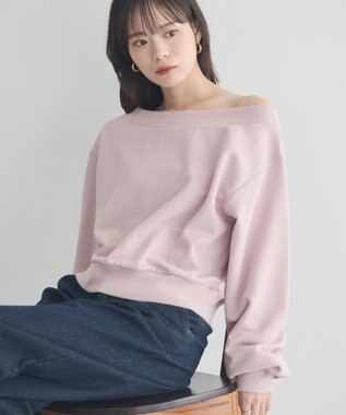 earth music&ecology ショート丈ワンポイント刺繍オフショルスウェット