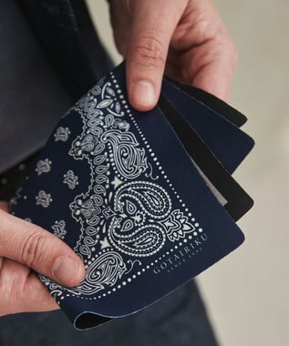 BOX入りでギフトに最適【高機能吸水 / 抗菌防臭加工/シワになりにくい】バンダナハンカチ