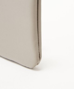 russet カラビナ付きスクエアフラットポーチ(Z-207) Gray