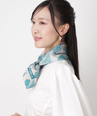 MOONBAT 【シルク100%】FURLA (フルラ) 花柄 シルクプリントスカーフ 65cm×65cm  UV対策 手洗い可能 ビリジアン