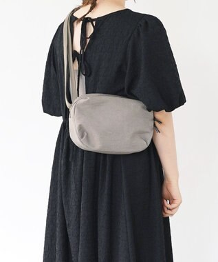 NIZYU KANO FUKUI SIWA ナイロンボディバッグ Sサイズ グレージュ