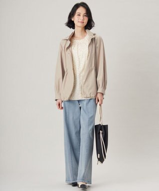 自由区 【カタログ掲載・セットアップ対応・洗える】ジオメトリックフラワードットプリント ブラウス ベージュ系