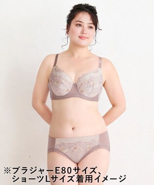 WACOAL 【小さく見せるブラ】 レーシィ ブラジャー 着やせ効果 コンパクトにメイク バストの突出をおさえる 背中の段差を軽減 大きいサイズ レディース BRB453 /ワコール ラズベリー