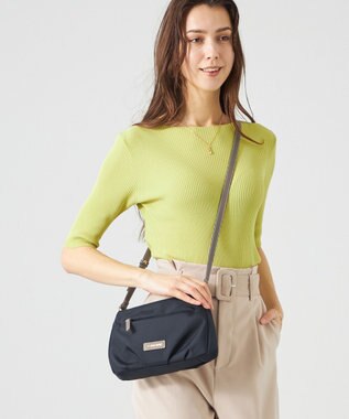 LA BAGAGERIE ポリエステルキャンバス　タックポシェット ネイビー