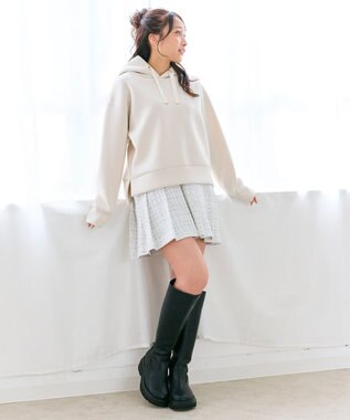 Feroux きれいめダンボール フーディー アイボリー系