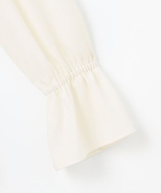 組曲 L ラッフルデシン ブラウス アイボリー系