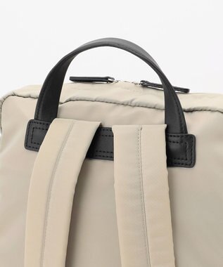 Y'SACCS NEWナイロン×レザーコンビシリーズ　前ポケットラージリュックサック グレー