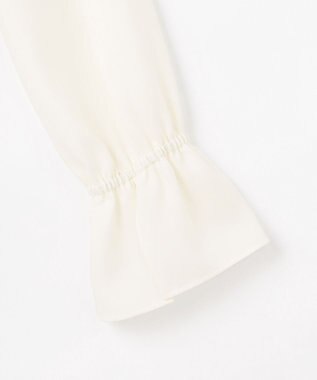 組曲 L ラッフルデシン ブラウス アイボリー系