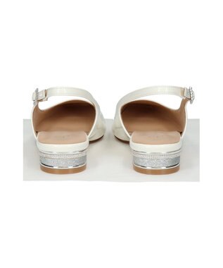 Bridget Birkin 【PARADIS COULEUR】ビジューレーンバックバンドパンプス アイボリーエナメル