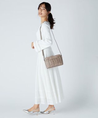 LA BAGAGERIE 【veganview】v piece mesh shoulder bag グレージュ