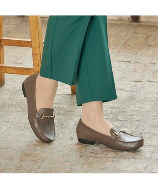 ing <ing>【３E】【サスティナブル】ビット付きモカシューズ