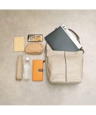 UNBILLION アトランタ ATLANTA / やぎ革軽量ショルダーL ベージュ