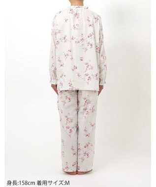 Wacoal パジャマ　あったか素材　長袖長ズボン　花柄 SPサイズ Wacoal パジャマ あったか素材 長袖長ズボン 花柄 SPサイズ 楽天