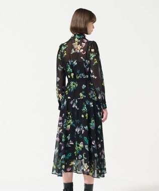 GRACE CONTINENTAL フラワープリントボウタイ付ワンピース ブラック