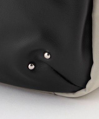 Y'SACCS NEWナイロン×レザーコンビシリーズ　前ポケットラージリュックサック グレー