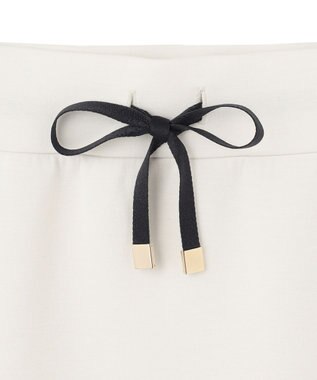 BEIGE， WALNUT / Iラインスカート White