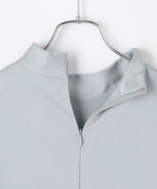 #Newans 【ストレッチ】〈花乃まりあさんコラボ〉ハイネックブラウス サックス