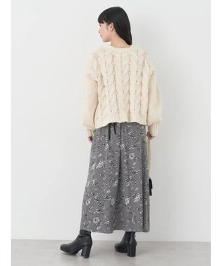 earth music&ecology ローゲージ手編み風ケーブルプルオーバー Off White