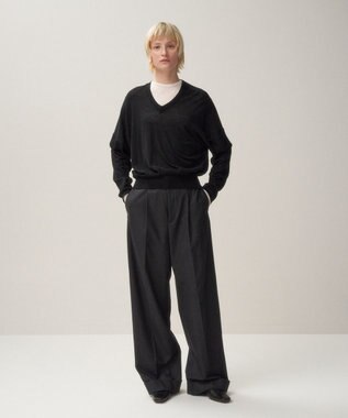 ATON SHEER WOOL | Vネックセーター BLACK