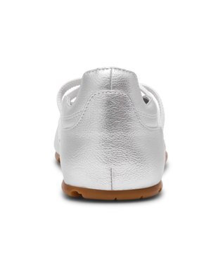 STEVE MADDEN JOISIE クロスストラップフラットスニーカーシューズ シルバー