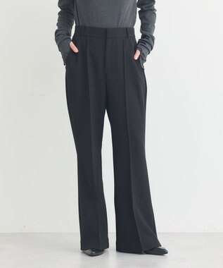 earth music&ecology センターシームフレアパンツ Black