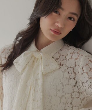 組曲 S 【WEB限定】フラワーラッセルレースシャツライク ブラウス ホワイト系