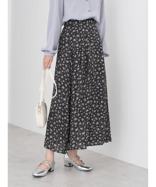 earth music&ecology キンモクセイ柄フレアスカート Black