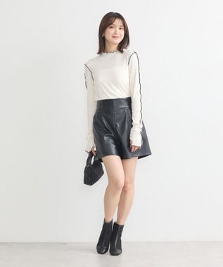 earth music&ecology シンセティックレザーショートパンツ Black