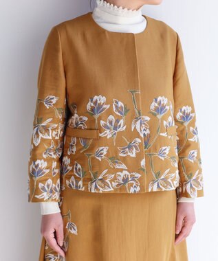 muuc 〈遠州織物の工場で織られた上質なコットン生地〉モクレン刺繍 ノーカラー ショート丈ジャケット（セットアップ可能） イエローホワイト