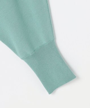 組曲 S 【加藤ローサさん着用 / 前後着用可】スムースストレッチロールネック ニット スモーキーグリーン系