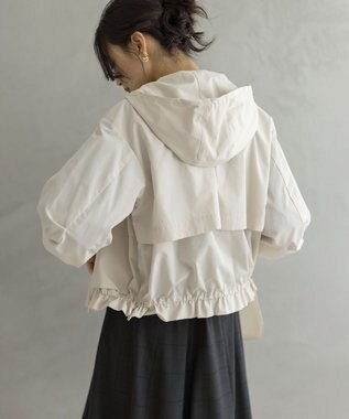 組曲 S タイプライター マウンテンパーカー ベージュ系