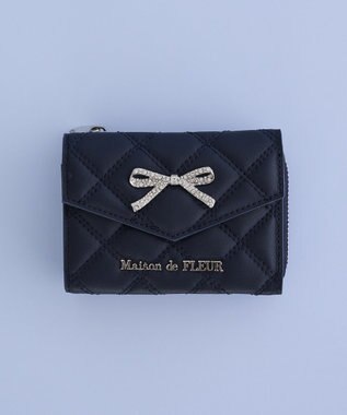 Maison de FLEUR リボンビジューキルティングウォレット